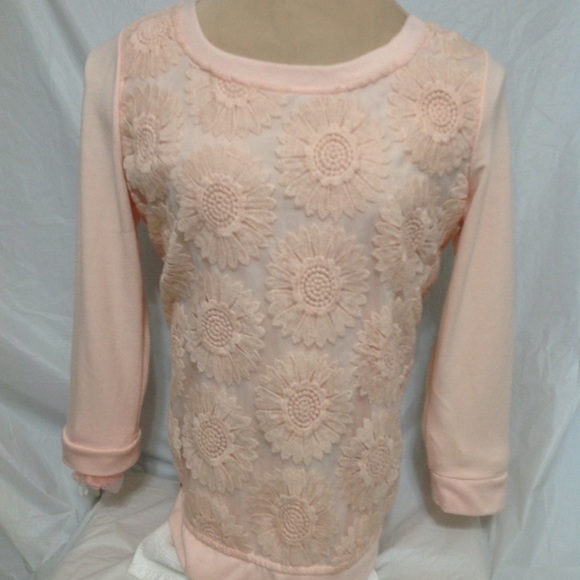 ❤️❤️ Peach Lace and Cotton Top Medium - Picture 3 of 3